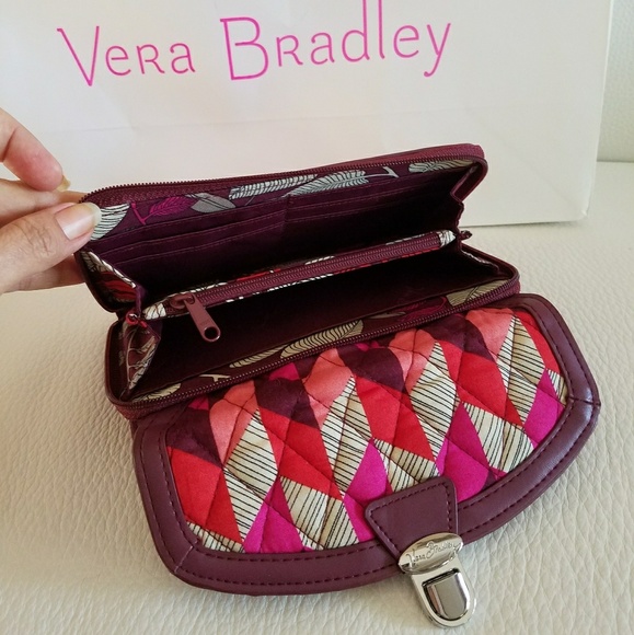Vera Bradley 🌺 Wristlet - Picture 2 of 8